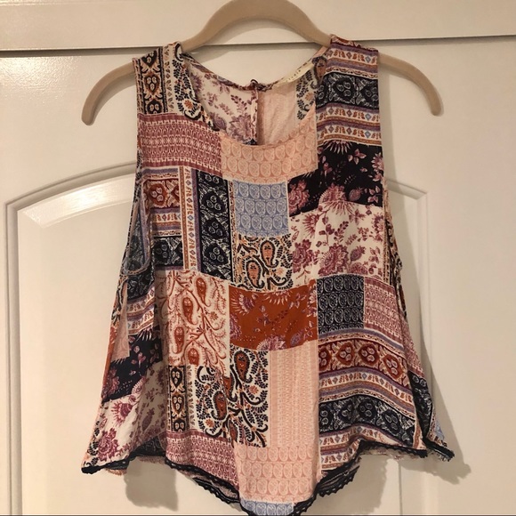 Flowy Multi-Pattern Top, Medium - Picture 3 of 7